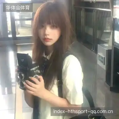 滑颢清
